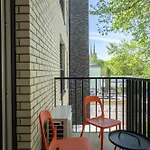 Apartment Botanica Deluxe With Balcony & Ac - Properunit