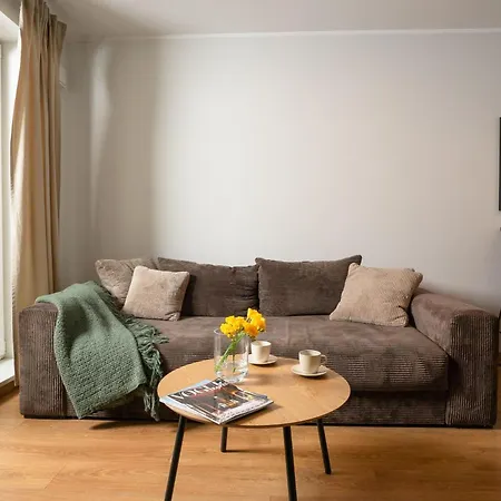Botanica Deluxe With Balcony & Ac - Properunit * Wroclaw